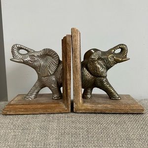Set of rustic elephant book ends